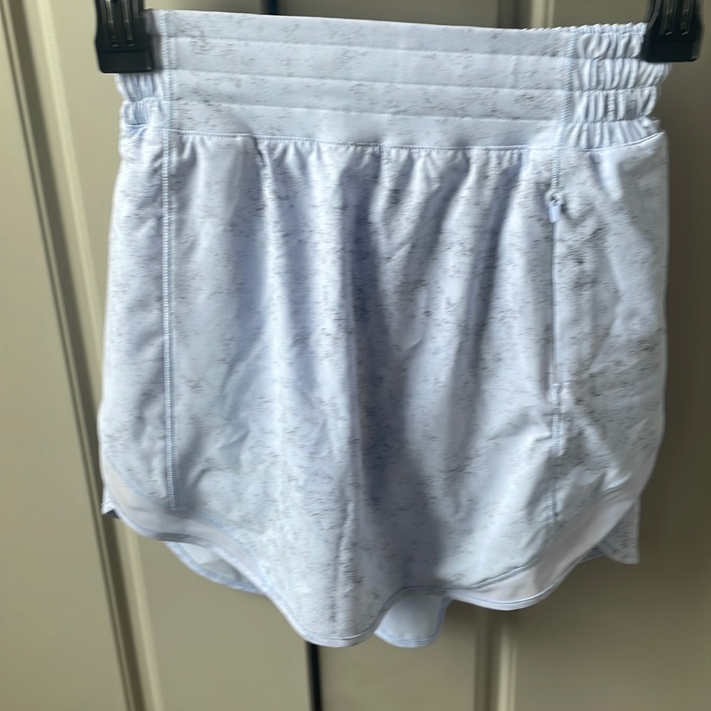 Lululemon brand new skirt. Size 0
